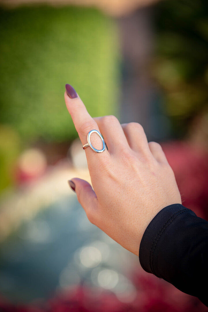 Anillo Flujo Plateado